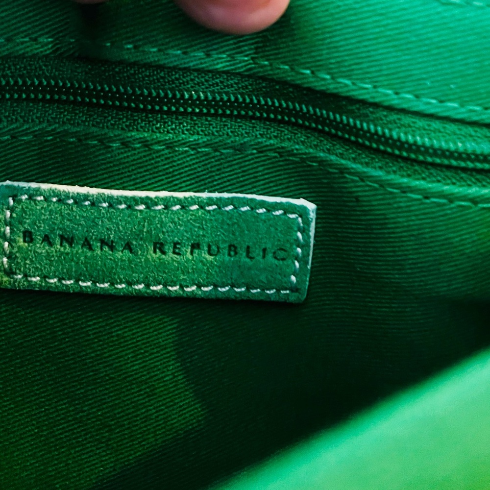 VTG Banana Republic Green Suede Buckle Front Purse - Picture 7 of 9